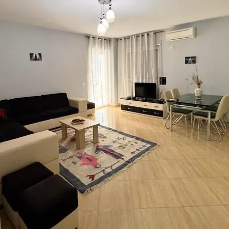 Apartament Two Bedroom Seafront *