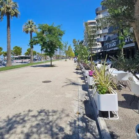 Two Bedroom Seafront *